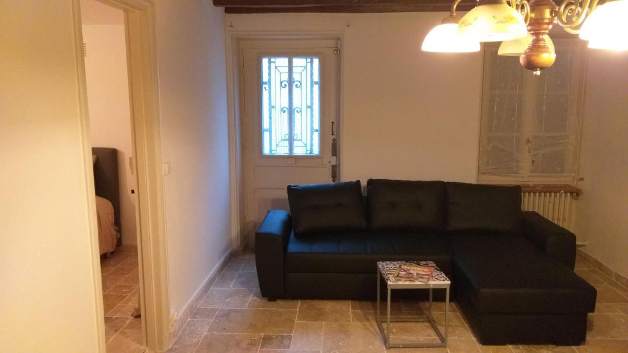 Le Gite Au Pied Du Chateau De Chaumont Bagian luar foto